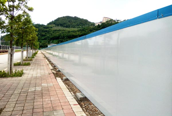 中瑞恒基建設集團有限公司鹽田現(xiàn)代物流中心二期施工總承包工程項目部 (6).jpg