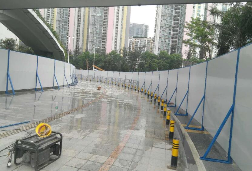 深圳工地施工彩鋼板圍擋的高度如何選定？有什么標(biāo)準(zhǔn)嗎
